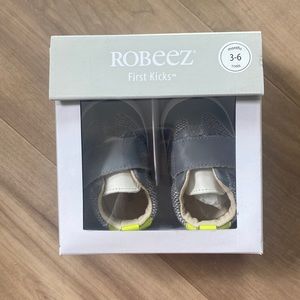 Robeez First Kicks,Finn Grey, 3-6 months.